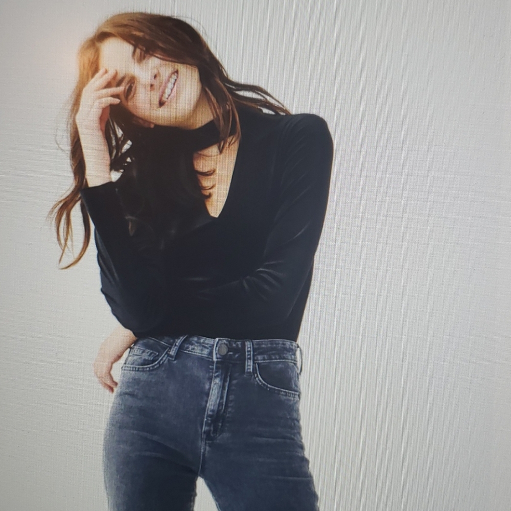 Aéropostale Black Long Sleeve Choker Top Medium